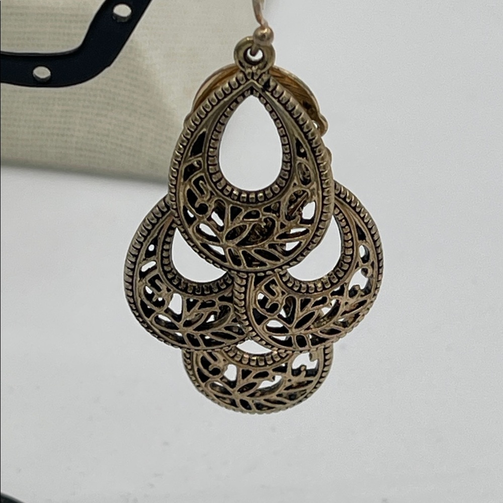3.30.26-8 Filigree Teardrop Dangle Earrings in Antique Goldtone